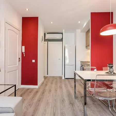 Magical Design With Terrace Appartamento L'Hospitalet de Llobregat
